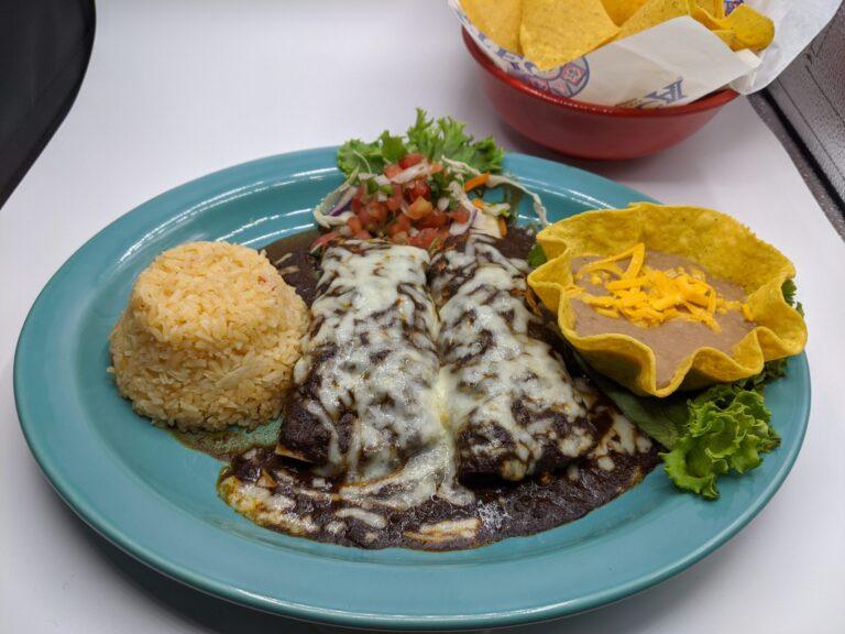 Enchiladas en Mole